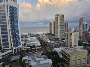 Circle On Cavill - Paradise Stayz, Surfers Paradise
